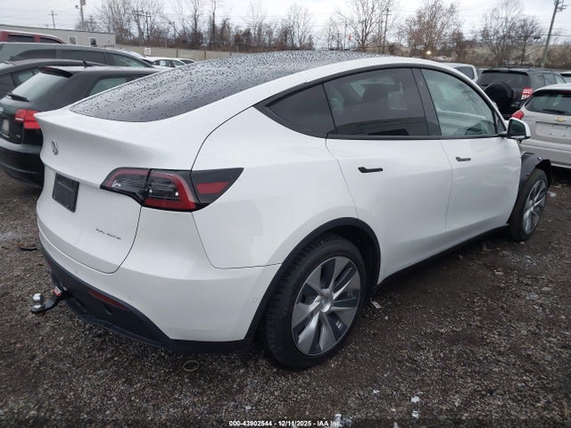 2022 TESLA MODEL Y 7SAYGDEE1NF358519 Photo 3