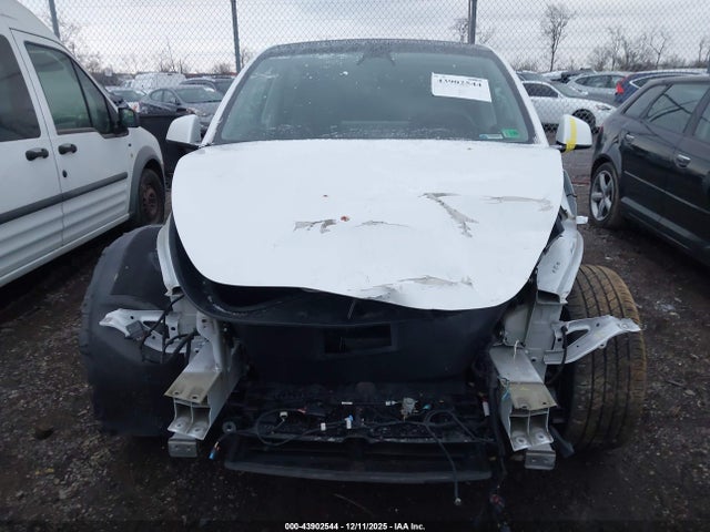 2022 TESLA MODEL Y 7SAYGDEE1NF358519 Photo 5