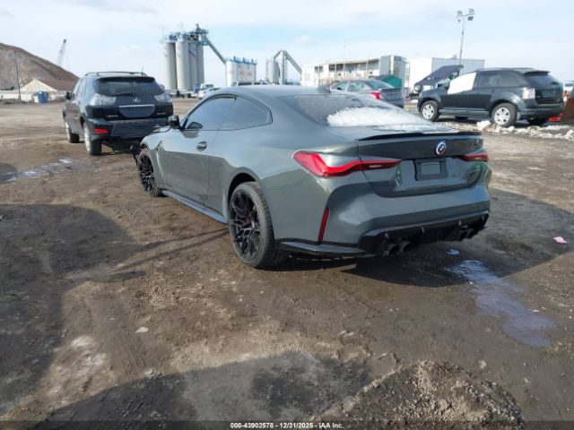 2022 BMW M4 WBS43AZ05NCK43769 Photo 2