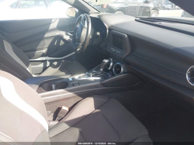 2023 CHEVROLET CAMARO 1G1FB3DS3P0144632 Photo 4