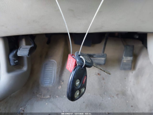 2005 CADILLAC DEVILLE 1G6KD54YX5U232201 Photo 10