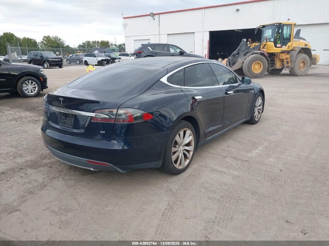 2014 TESLA MODEL S 5YJSA1H14EFP61454 Photo 3