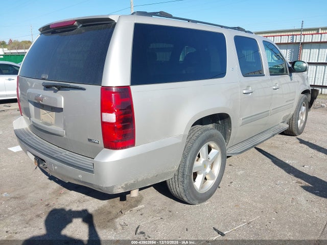 2009 CHEVROLET SUBURBAN 1500 1GNFC26019R264896 Photo 3