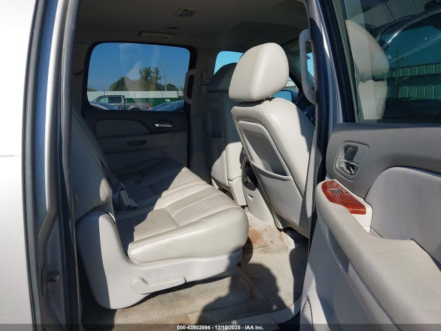 2009 CHEVROLET SUBURBAN 1500 1GNFC26019R264896 Photo 7