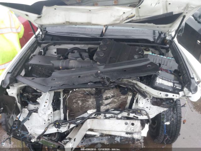 2018 TOYOTA 4RUNNER JTEBU5JR8J5495393 Photo 9