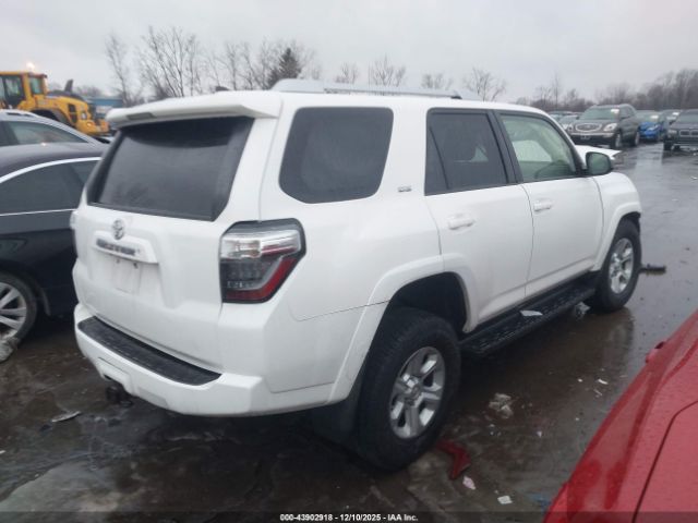 2018 TOYOTA 4RUNNER JTEBU5JR8J5495393 Photo 3