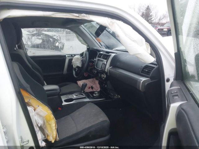 2018 TOYOTA 4RUNNER JTEBU5JR8J5495393 Photo 4