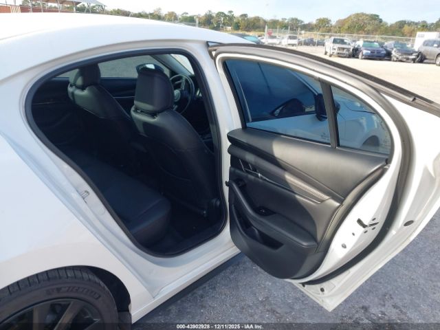 2022 MAZDA MAZDA3 3MZBPBAY8NM304716 Photo 7