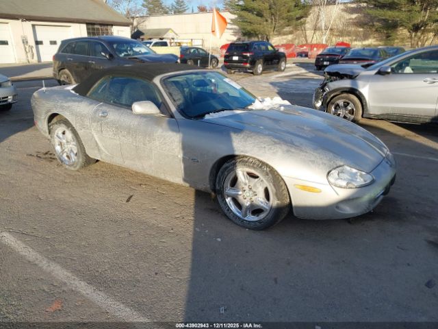 1998 JAGUAR XK8 SAJGX2247WC028358