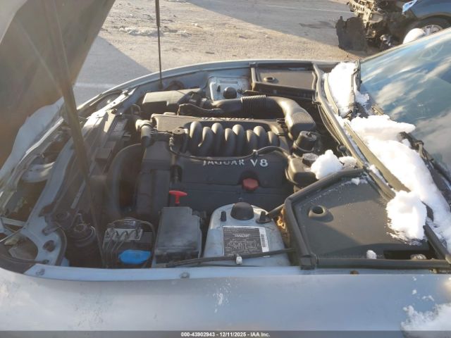 1998 JAGUAR XK8 SAJGX2247WC028358 Photo 9