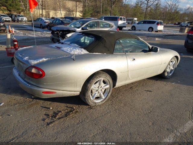 1998 JAGUAR XK8 SAJGX2247WC028358 Photo 3