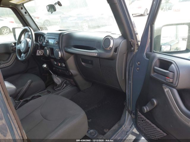 2017 JEEP WRANGLER UNLIMITED 1C4BJWDG4HL691625 Photo 4