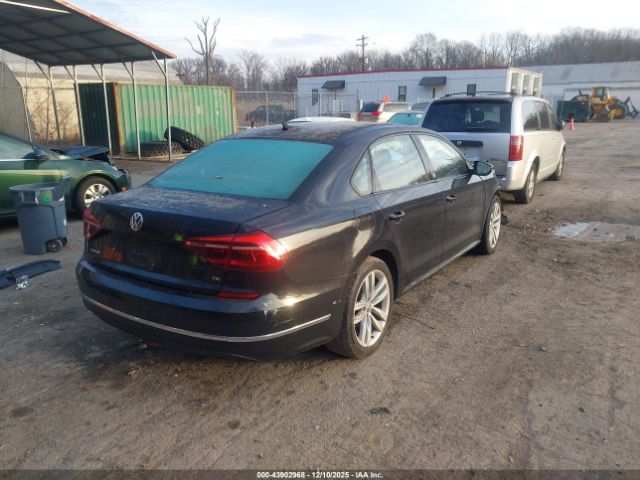 2019 VOLKSWAGEN PASSAT 1VWLA7A31KC003757 Photo 3