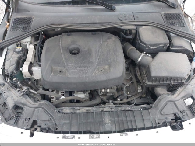 2017 VOLVO S60 INSCRIPTION LYV402HK8HB140475 Photo 9