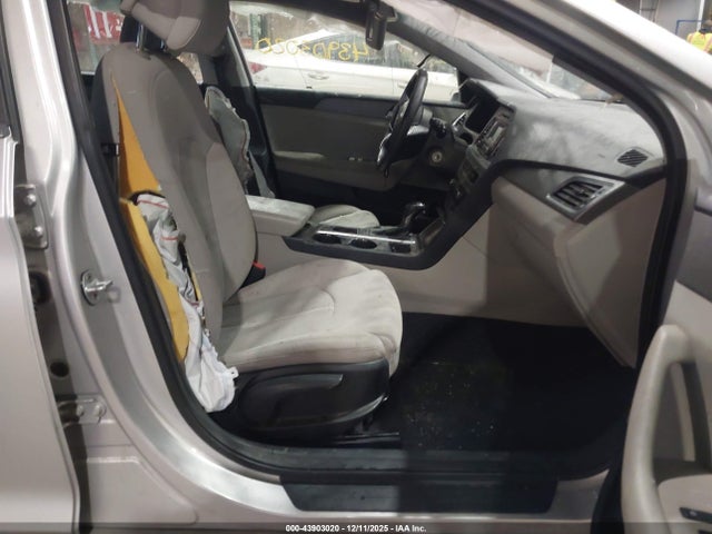 5NPE24AF0GH400955 Hyundai Sonata