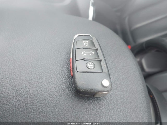 2016 AUDI A3 WAUB8GFF3G1082619 Photo 10