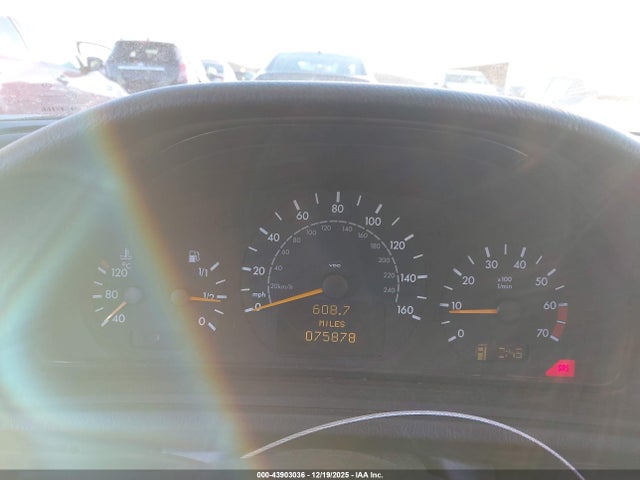 2001 Mercedes-benz Clk 320 მანქანა იყიდება აუქციონზე, vin: WDBLK65G31T091764, აუქციონის ნომერი: 43903036