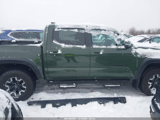 2022 Toyota Tacoma Trd Off Road მანქანა იყიდება აუქციონზე, vin: 3TMCZ5ANXNM497346, აუქციონის ნომერი: 43903081