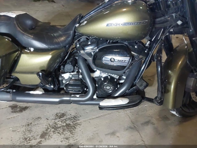 Harley-Davidson FLHRXS 2017 1HD1KVC22HB691748 Image 8