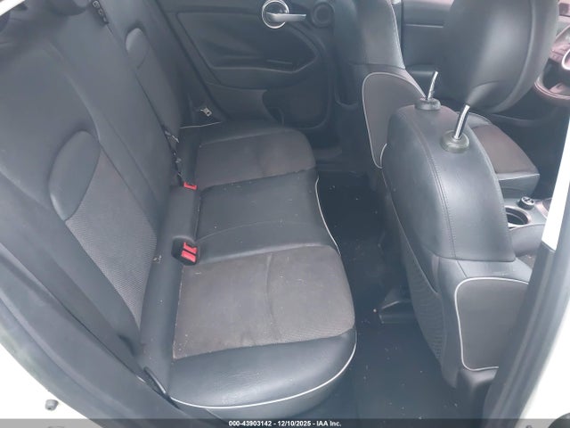 2016 FIAT 500X ZFBCFYCT2GP468722 Photo 7