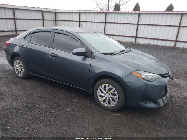 Toyota 2zr-fe 2017 2T1BURHE1HC878233 Image 1