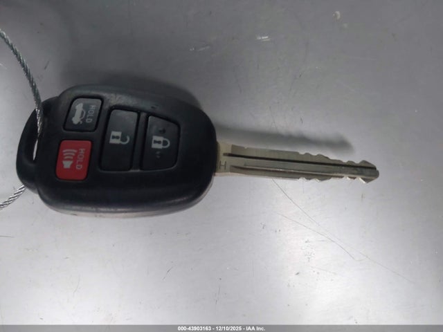 Toyota 2zr-fe 2017 2T1BURHE1HC878233 Image 11