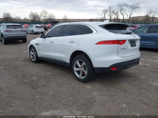 2019 JAGUAR F-PACE SADCJ2FX1KA399562 Photo 2