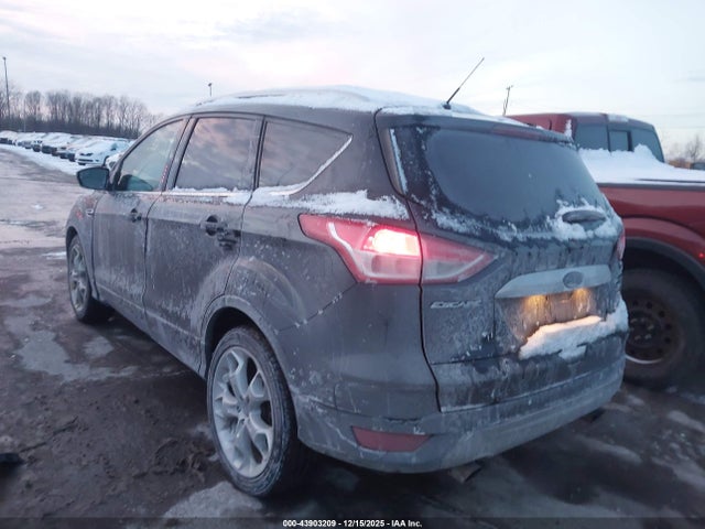 43903209 :رقم المزاد ، 1FMCU9J9XFUB17388 vin ، 2015 Ford Escape Titanium مزاد بيع
