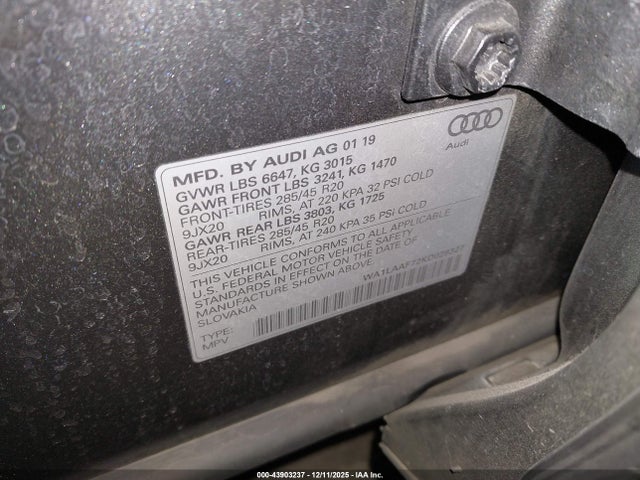 2019 AUDI Q7 WA1LAAF72KD028327 Photo 8