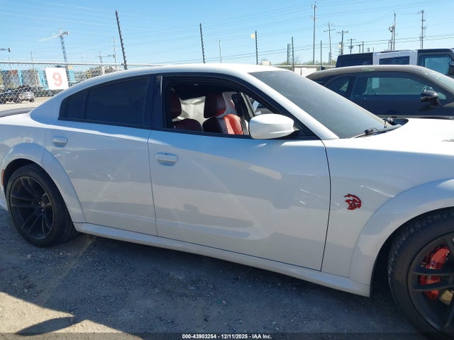 Dodge Charger Srt Jailbreak 2022 2C3CDXL94NH123814 Image 13