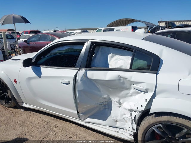 Dodge Charger Srt Jailbreak 2022 2C3CDXL94NH123814 Image 14