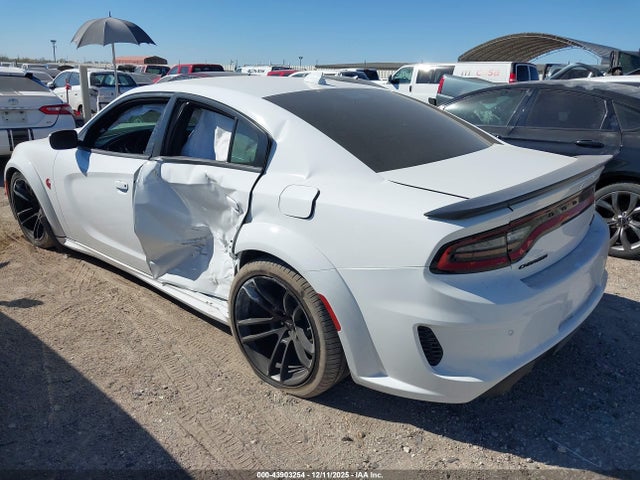 Dodge Charger Srt Jailbreak 2022 2C3CDXL94NH123814 Image 3