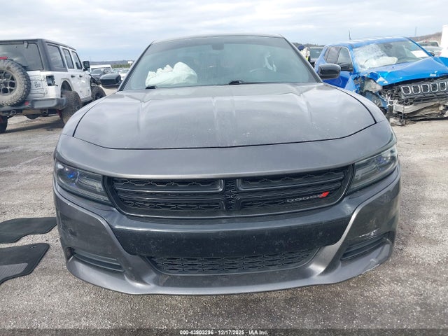 2C3CDXBG6JH210009 Dodge Charger Sxt Rwd
