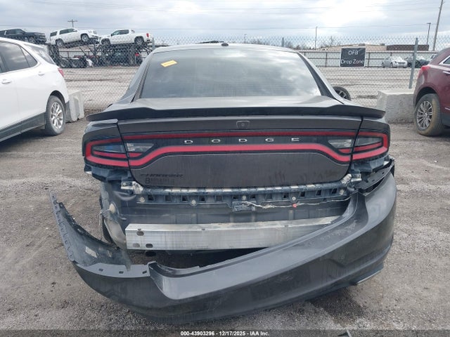 2C3CDXBG6JH210009 Dodge Charger Sxt Rwd