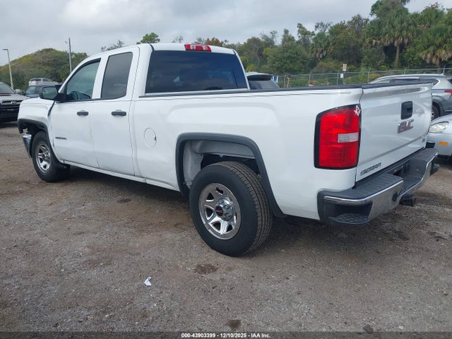2015 GMC SIERRA 1500 1GTR1TEH9FZ222352 Photo 2
