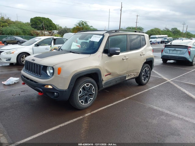 Jeep Renegade Trailhawk 2016 ZACCJBCT6GPD65640 Image 2