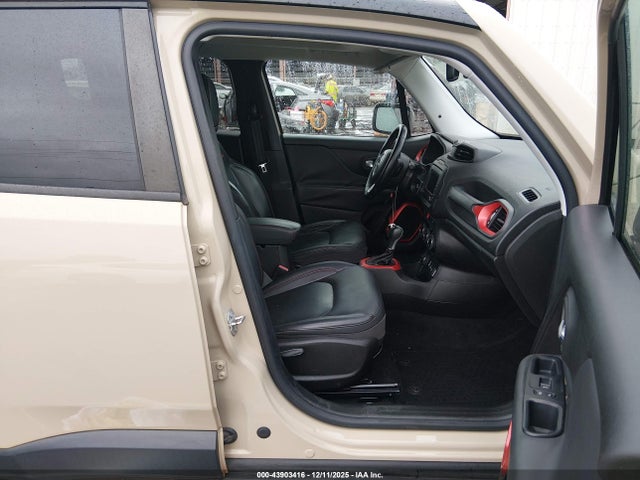 Jeep Renegade Trailhawk 2016 ZACCJBCT6GPD65640 Image 5