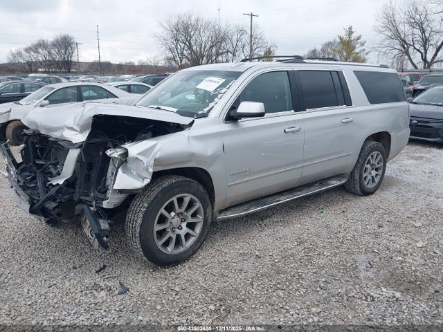 2018 GMC YUKON XL 1GKS1HKJ3JR197676 Photo 1