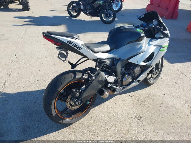 2019 KAWASAKI ZX636 JKBZXJH18KA002958 Photo 3