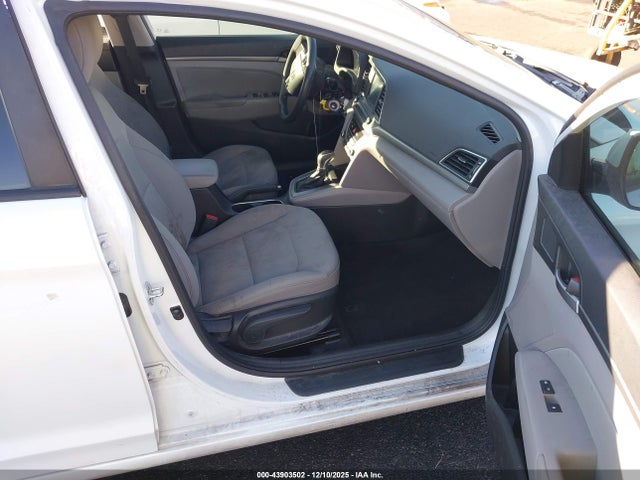 5NPD84LF6HH170993 Hyundai ELANTRA SE