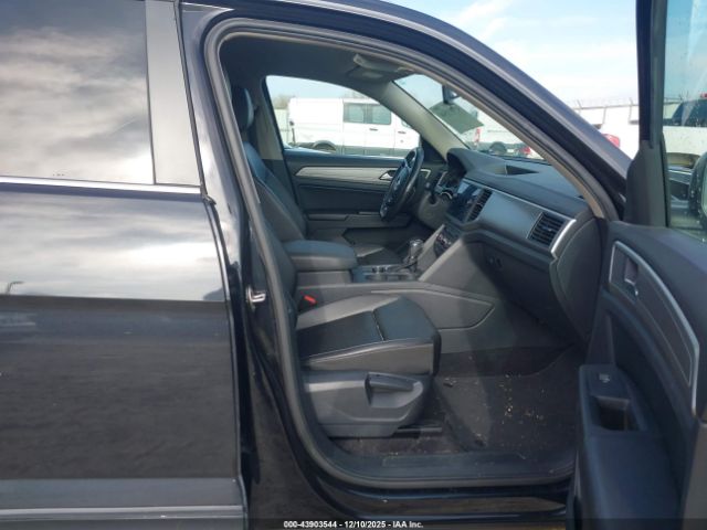 2018 VOLKSWAGEN ATLAS 1V2KR2CA0JC525184 Photo 4