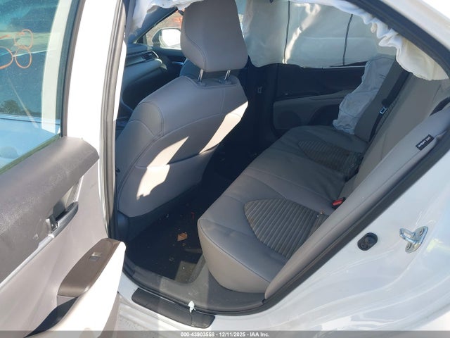 4T1G11AK5MU601402 Toyota CAMRY SE