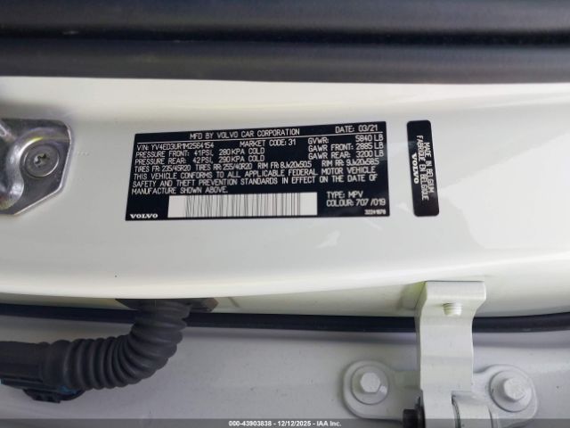 2021 VOLVO XC40 RECHARGE PURE ELECTRIC YV4ED3UR1M2564154 Photo 8