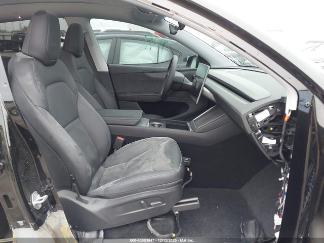 2026 TESLA MODEL Y 7SAYGDED5TA438620 Photo 4