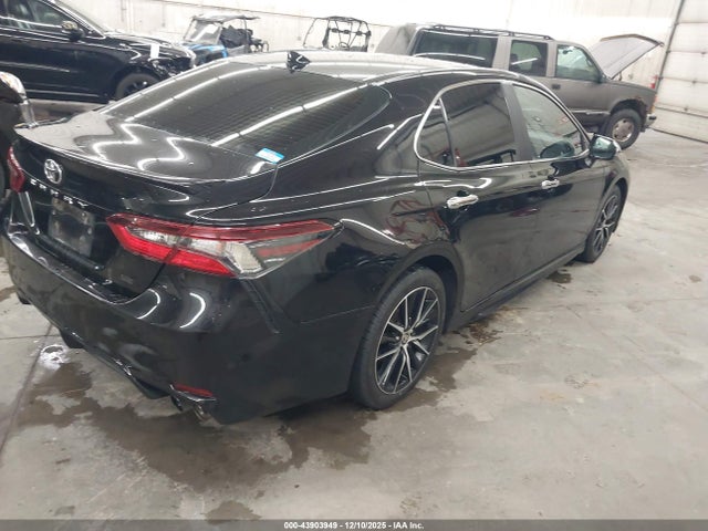 Продаж на аукціоні авто 2021 Toyota Camry Se, vin: 4T1G11AKXMU569109, номер лоту: 43903949