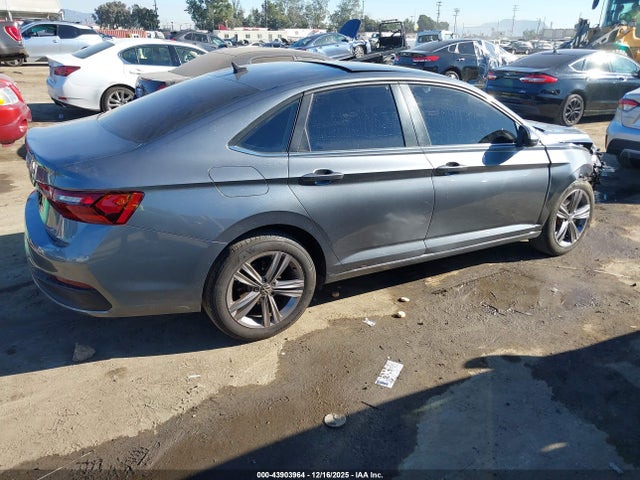 3VW7M7BU6NM010240 Volkswagen Jetta 1.5t Se