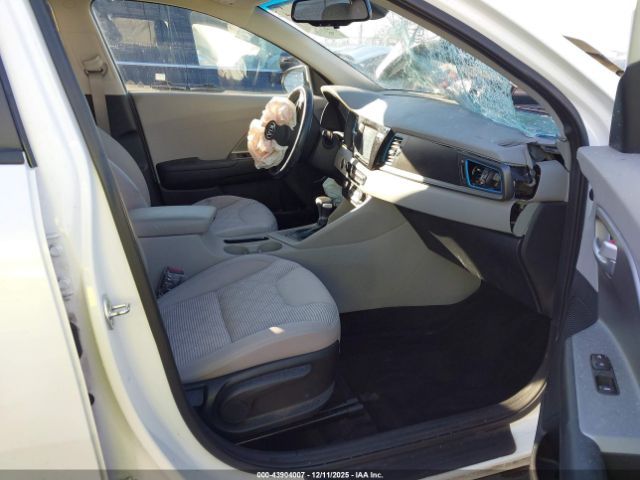 2019 KIA NIRO PLUG-IN HYBRID KNDCM3LD4K5234343 Photo 4