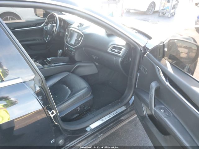 2016 MASERATI GHIBLI ZAM57XSA2G1178587 Photo 4