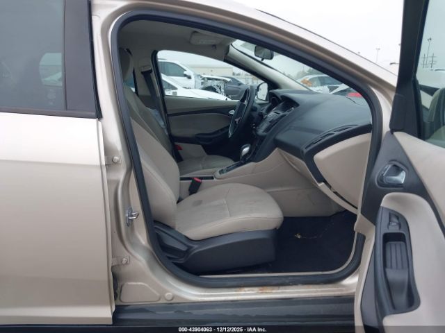 2017 FORD FOCUS 1FADP3FE8HL290456 Photo 4