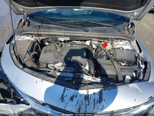 1G1ZD5ST3NF119190 Chevrolet Malibu Fwd Lt